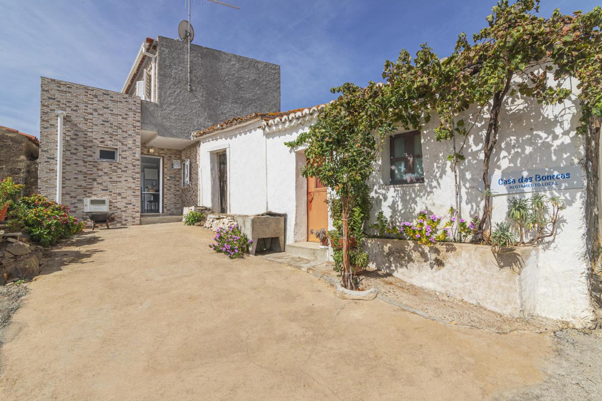 Casa Das Bonecas Farelos de Baixo Bagian luar foto